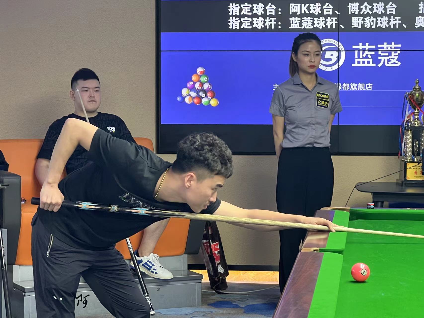 在落后的情 在落后的情